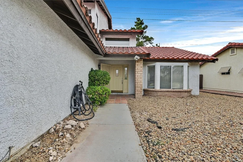 1517 Kirby, Las Vegas, NV 89117
