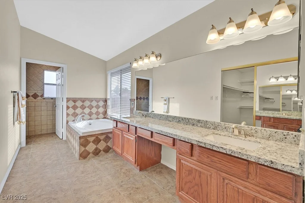 1517 Kirby, Las Vegas, NV 89117
