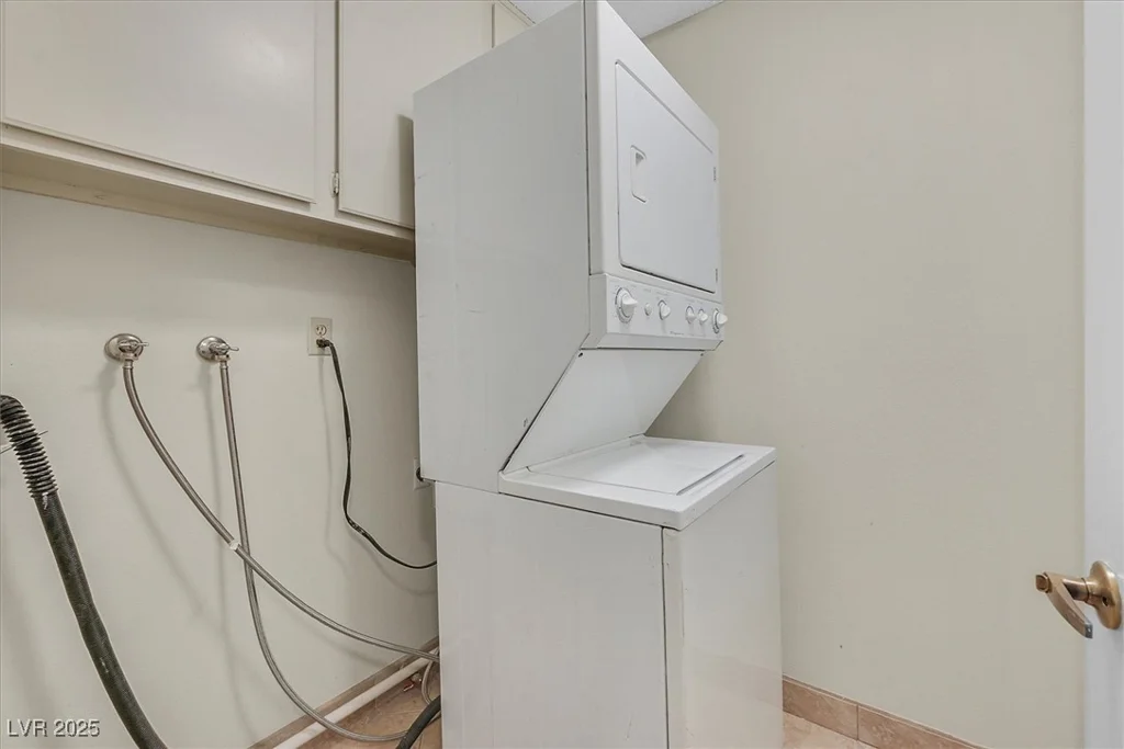 1517 Kirby, Las Vegas, NV 89117