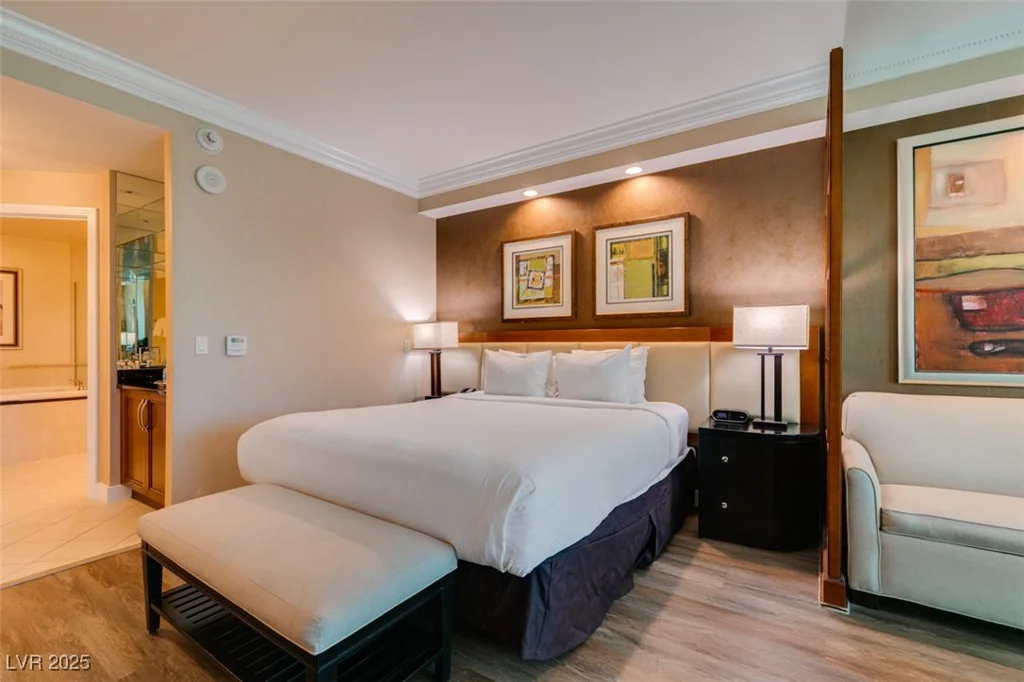 135 HARMON, Las Vegas, NV 89109