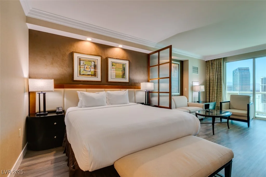 135 HARMON, Las Vegas, NV 89109