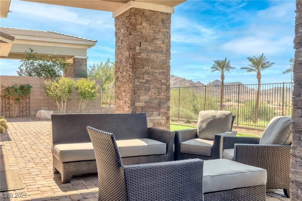 29 Porto Malaga, Henderson, NV 89011