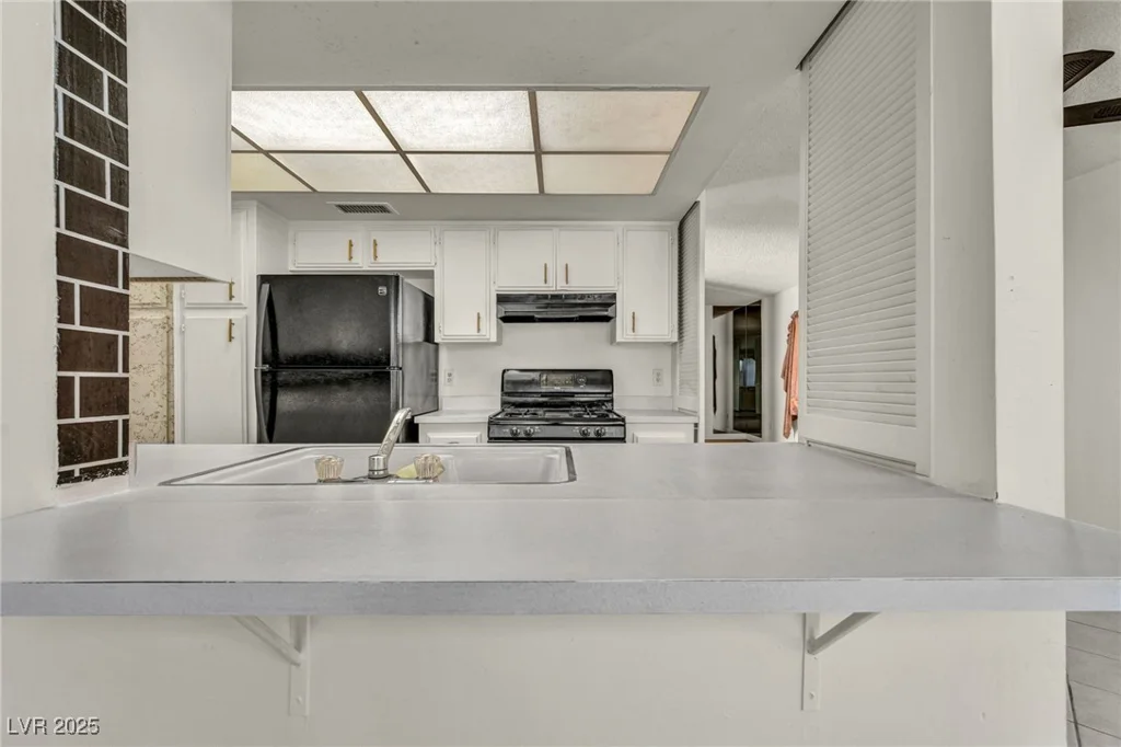 1420 Vegas Valley, Las Vegas, NV 89169