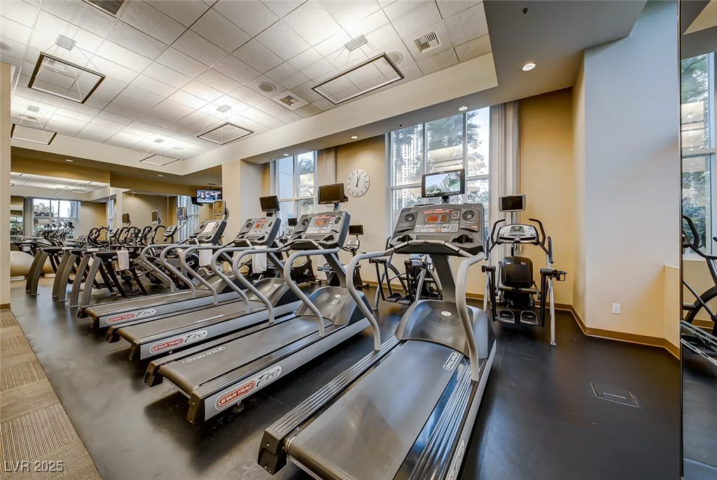 145 Harmon, Las Vegas, NV 89109
