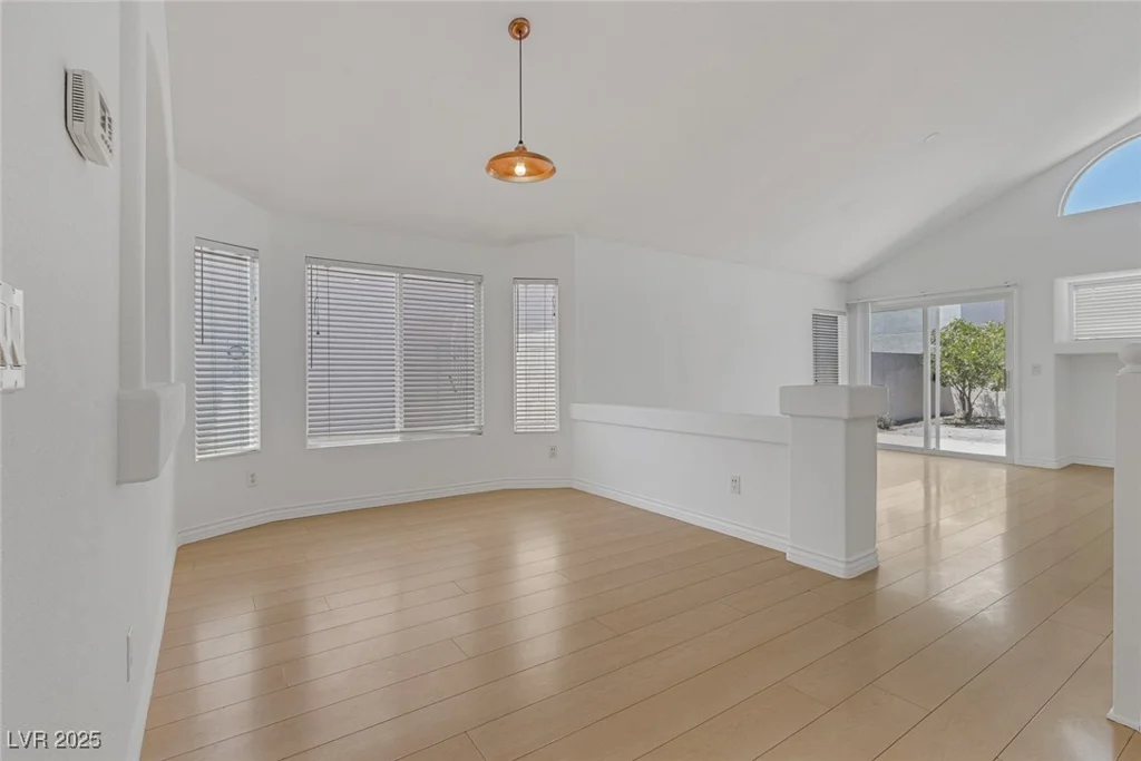 8756 Harvest Valley, Las Vegas, NV 89129