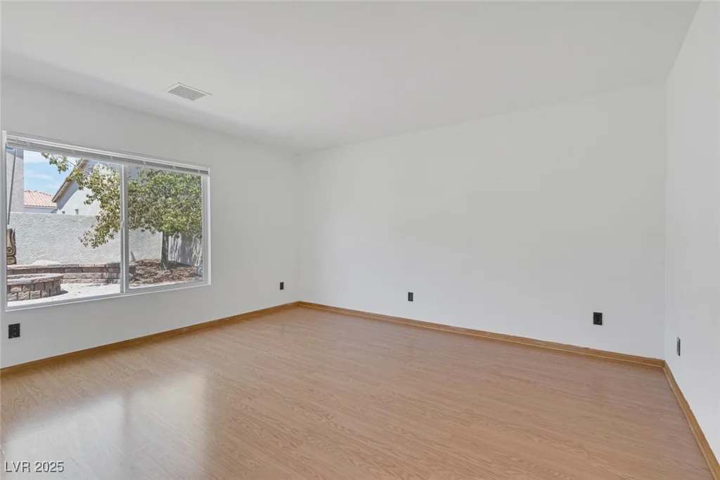 8756 Harvest Valley, Las Vegas, NV 89129