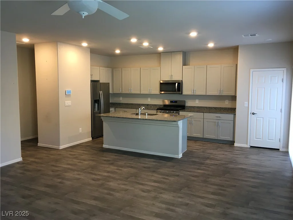 7471 Cooks Meadow, North Las Vegas, NV 89084