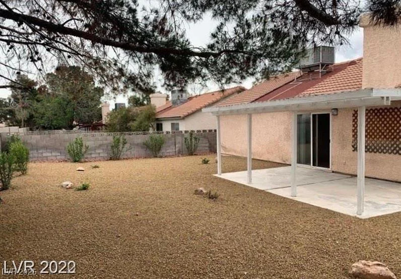 6632 Light Breeze, Las Vegas, NV 89108