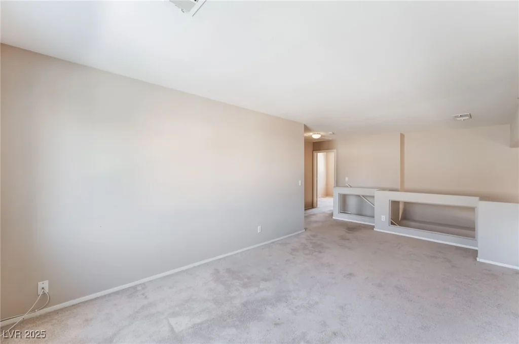 7908 Constantinople, Las Vegas, NV 89129