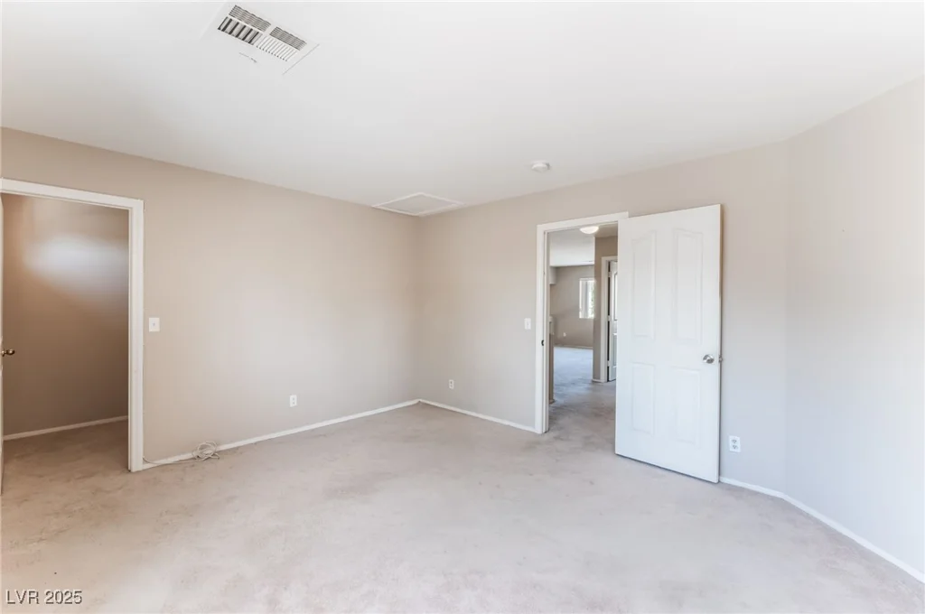 7908 Constantinople, Las Vegas, NV 89129