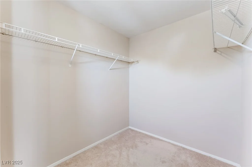 7908 Constantinople, Las Vegas, NV 89129