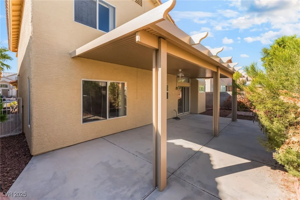 7908 Constantinople, Las Vegas, NV 89129
