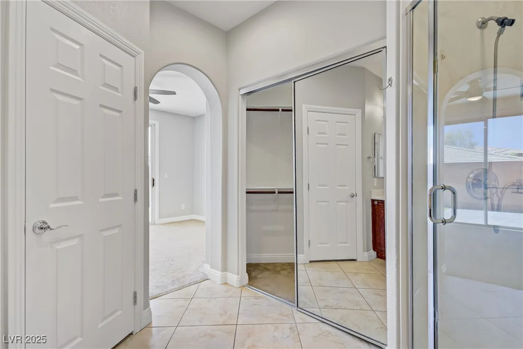 9864 Maspalomas, Las Vegas, NV 89178