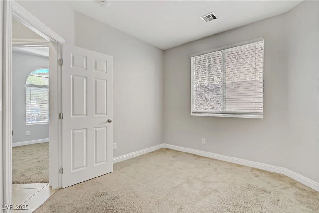 9864 Maspalomas, Las Vegas, NV 89178