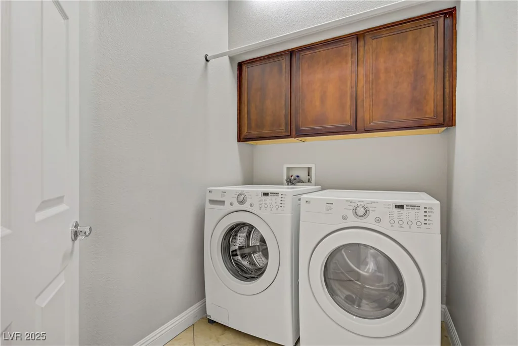 9864 Maspalomas, Las Vegas, NV 89178