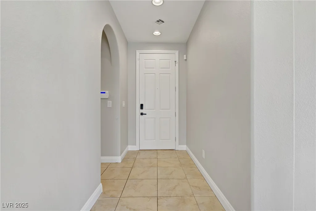 9864 Maspalomas, Las Vegas, NV 89178