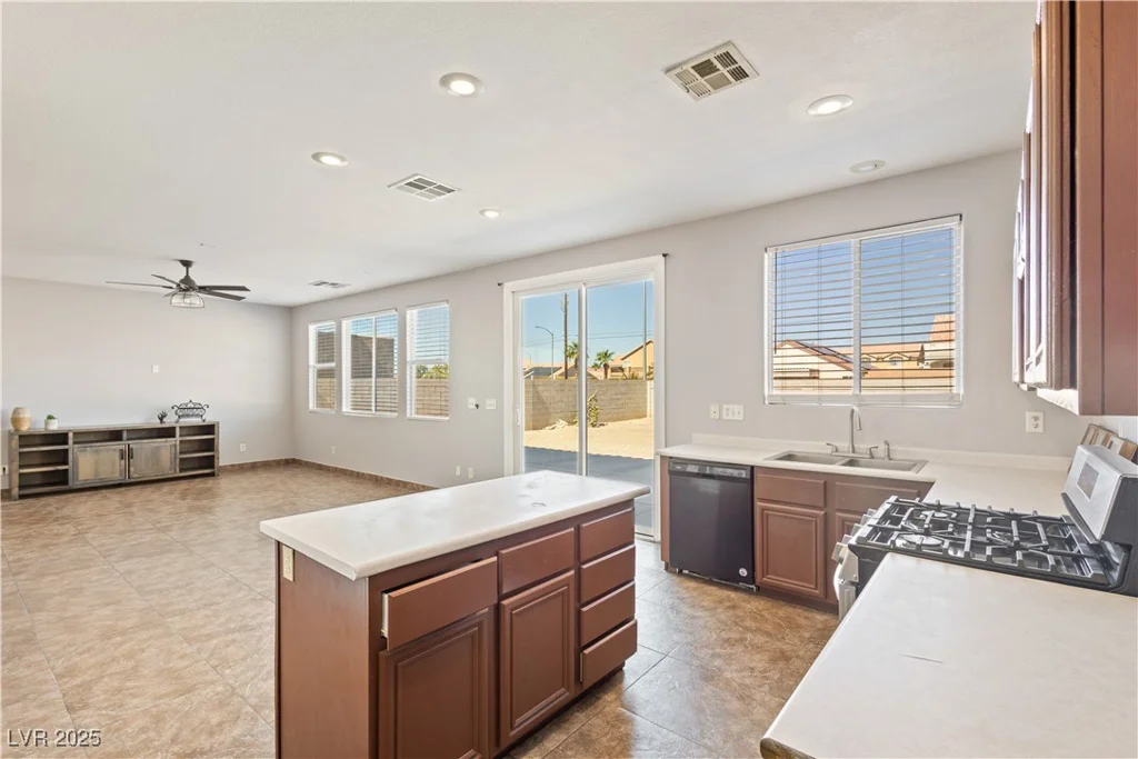 6502 Bristle Canyon, Las Vegas, NV 89110