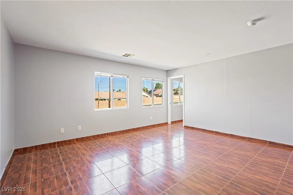 6502 Bristle Canyon, Las Vegas, NV 89110