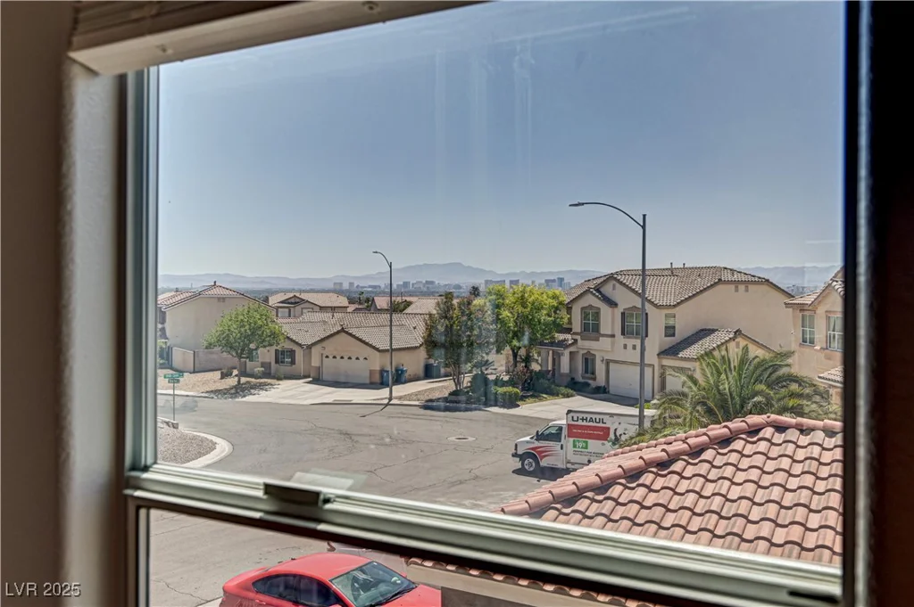 6502 Bristle Canyon, Las Vegas, NV 89110