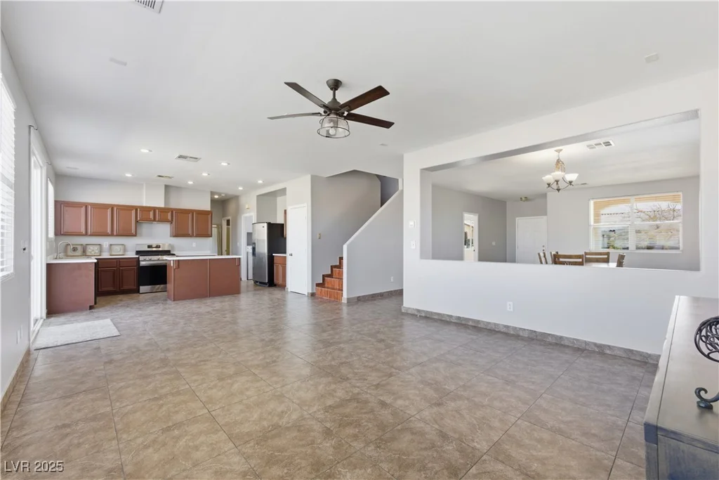 6502 Bristle Canyon, Las Vegas, NV 89110