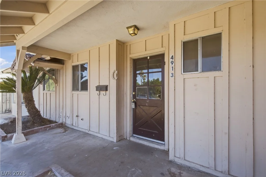 4913 Churchill, Las Vegas, NV 89107