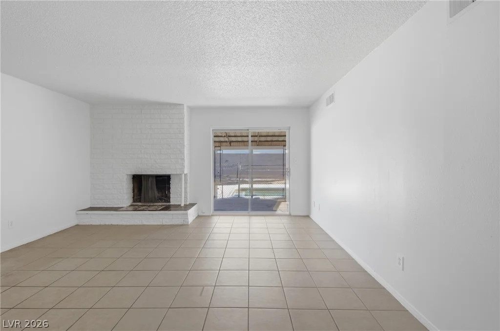 4913 Churchill, Las Vegas, NV 89107