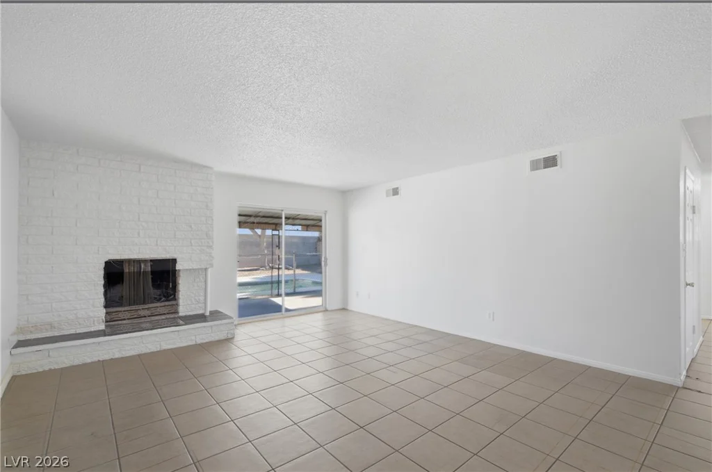4913 Churchill, Las Vegas, NV 89107