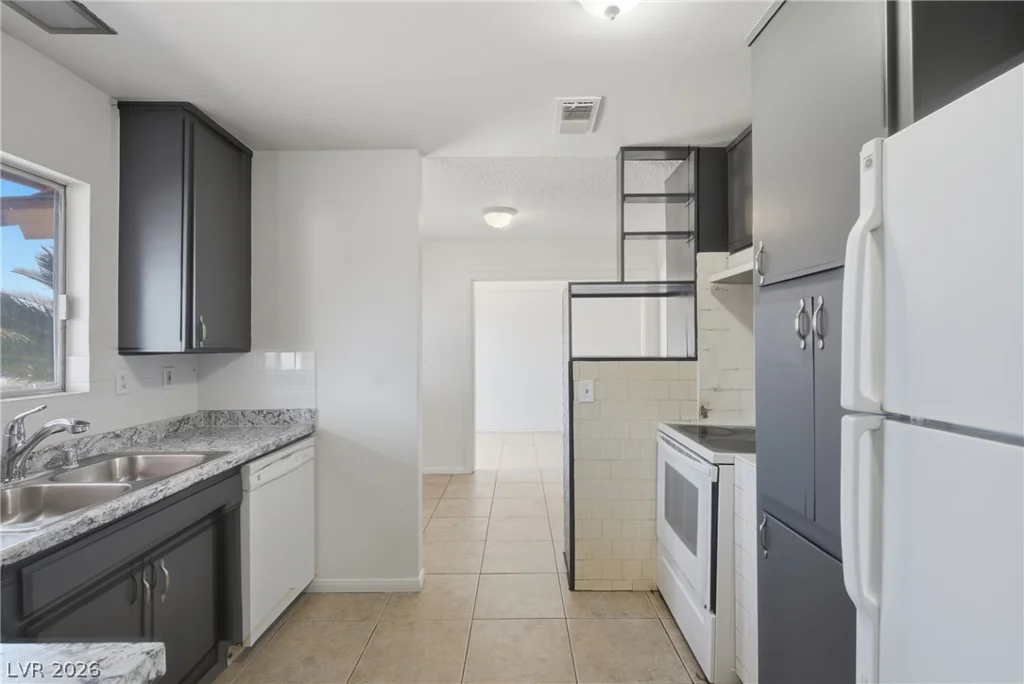 4913 Churchill, Las Vegas, NV 89107