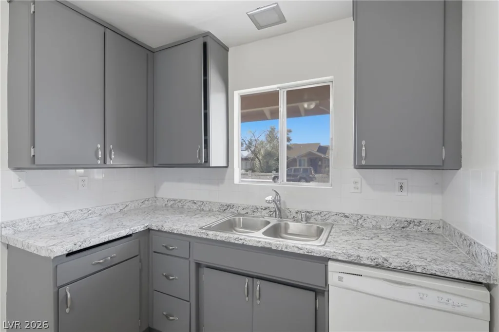 4913 Churchill, Las Vegas, NV 89107