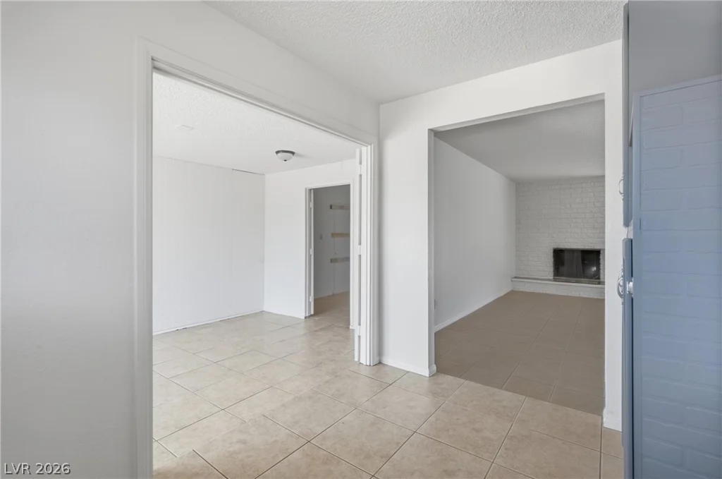 4913 Churchill, Las Vegas, NV 89107