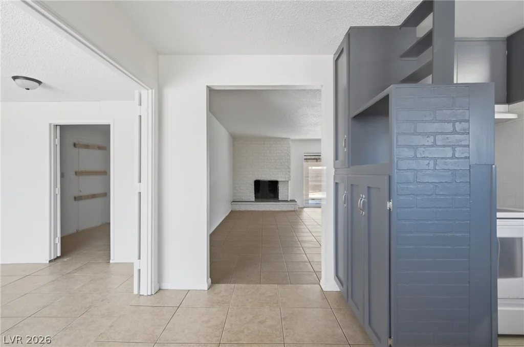 4913 Churchill, Las Vegas, NV 89107