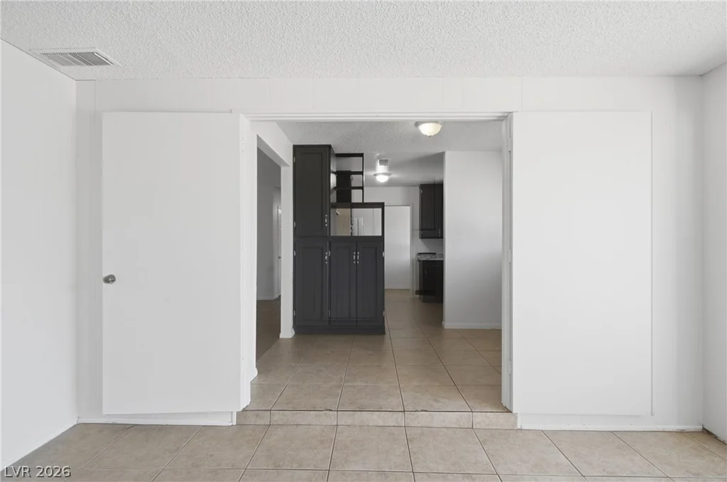 4913 Churchill, Las Vegas, NV 89107