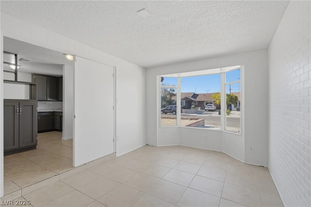 4913 Churchill, Las Vegas, NV 89107