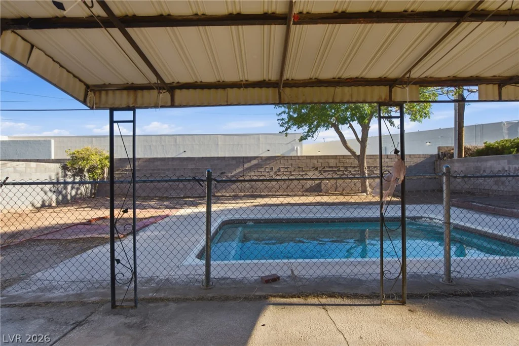 4913 Churchill, Las Vegas, NV 89107