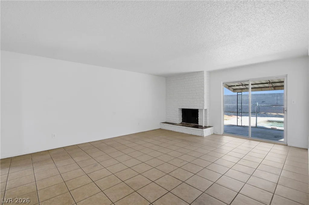 4913 Churchill, Las Vegas, NV 89107