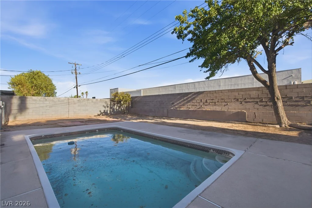 4913 Churchill, Las Vegas, NV 89107