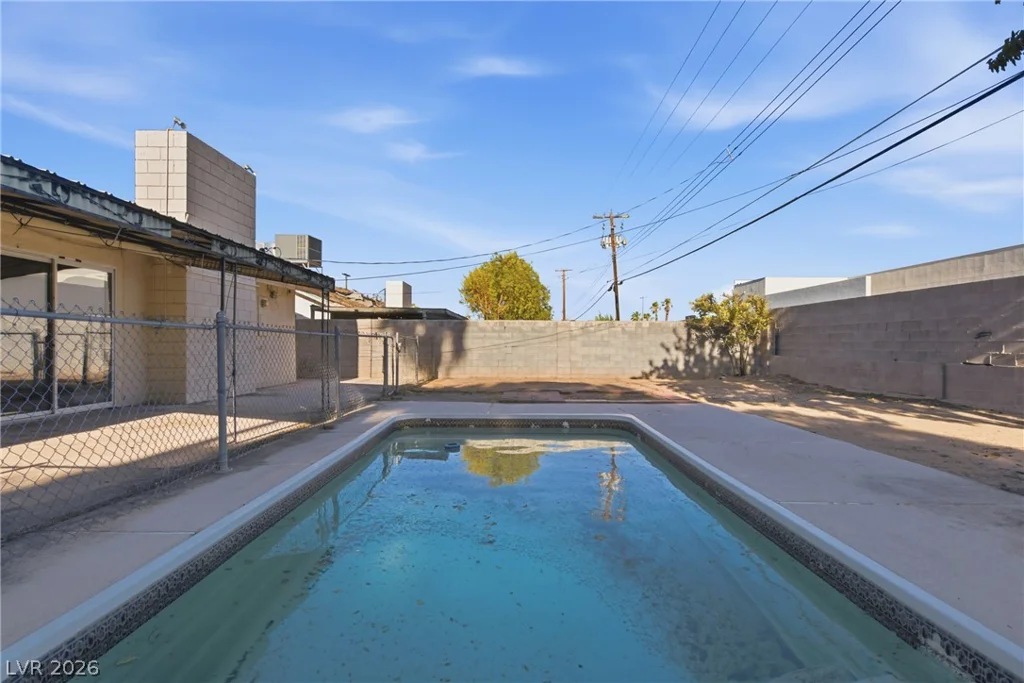 4913 Churchill, Las Vegas, NV 89107