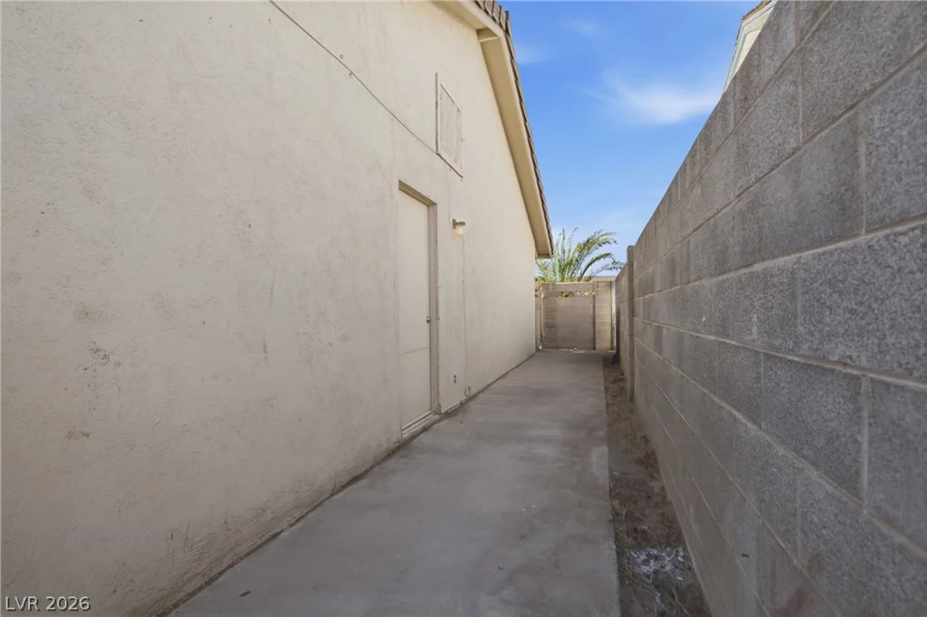 4913 Churchill, Las Vegas, NV 89107