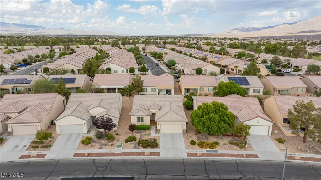 7453 Widewing, North Las Vegas, NV 89084