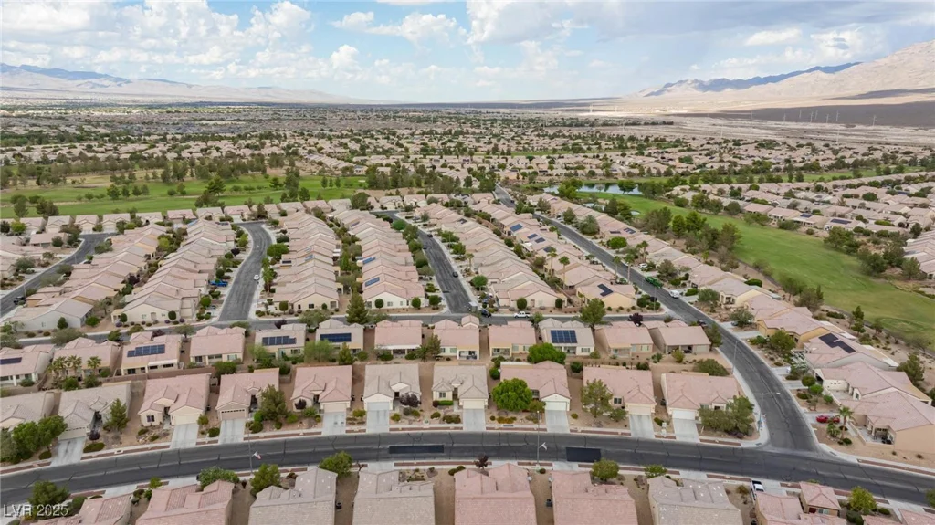 7453 Widewing, North Las Vegas, NV 89084