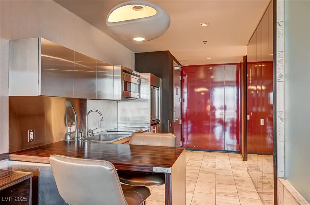 4381 Flamingo, Las Vegas, NV 89103
