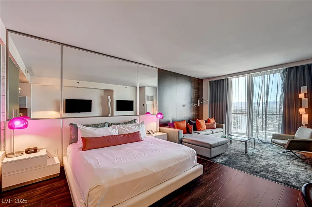 4381 Flamingo, Las Vegas, NV 89103