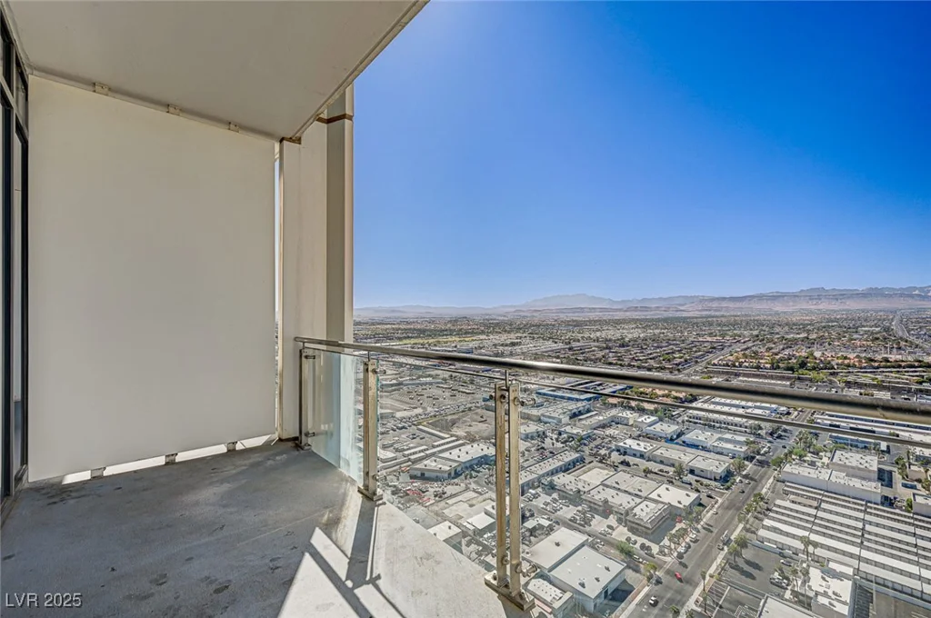 4381 Flamingo, Las Vegas, NV 89103