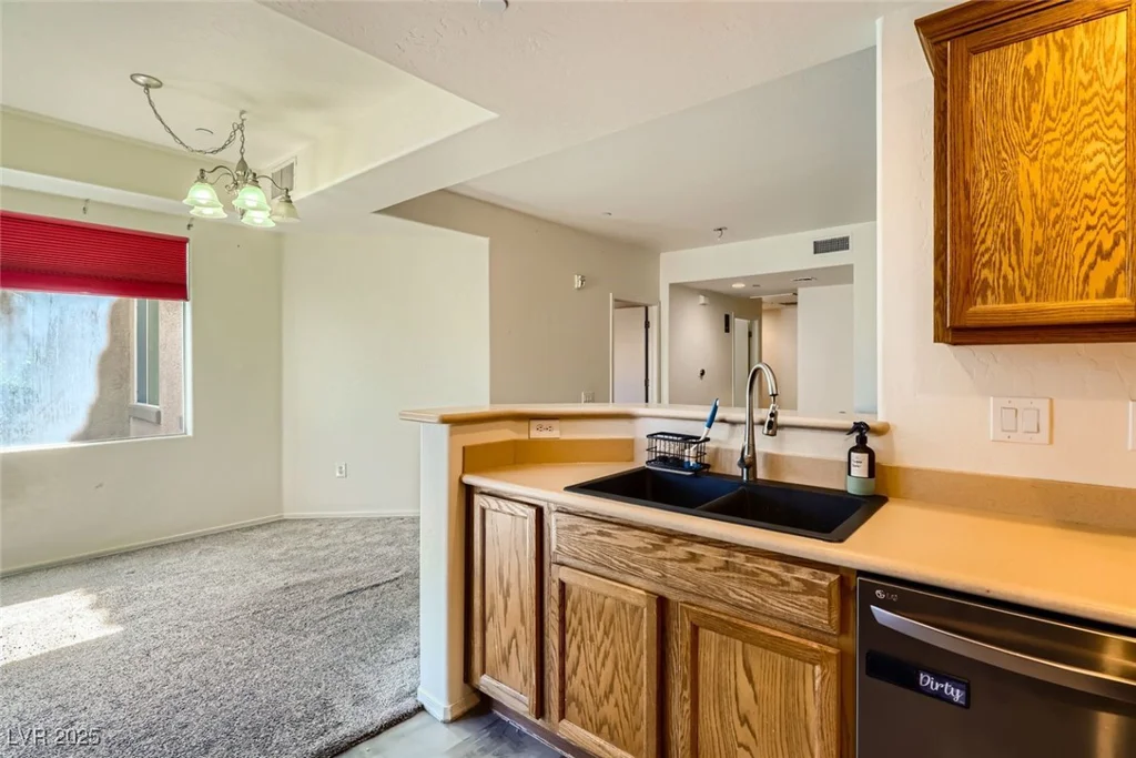 6680 Abruzzi, North Las Vegas, NV 89084