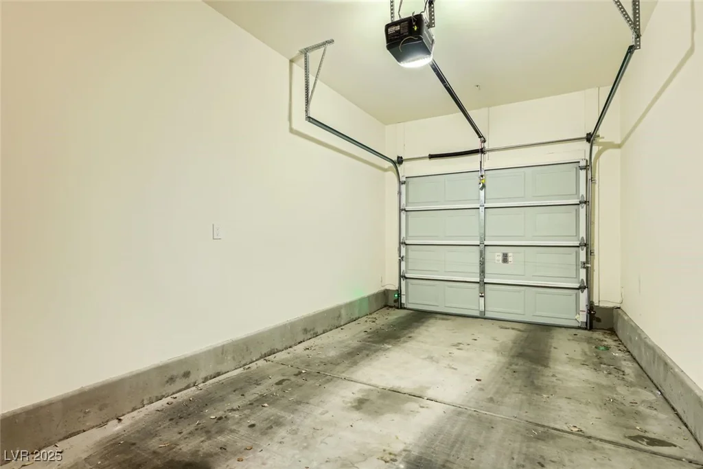 6680 Abruzzi, North Las Vegas, NV 89084