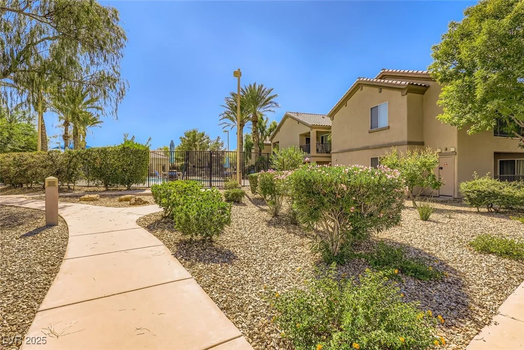 6680 Abruzzi, North Las Vegas, NV 89084