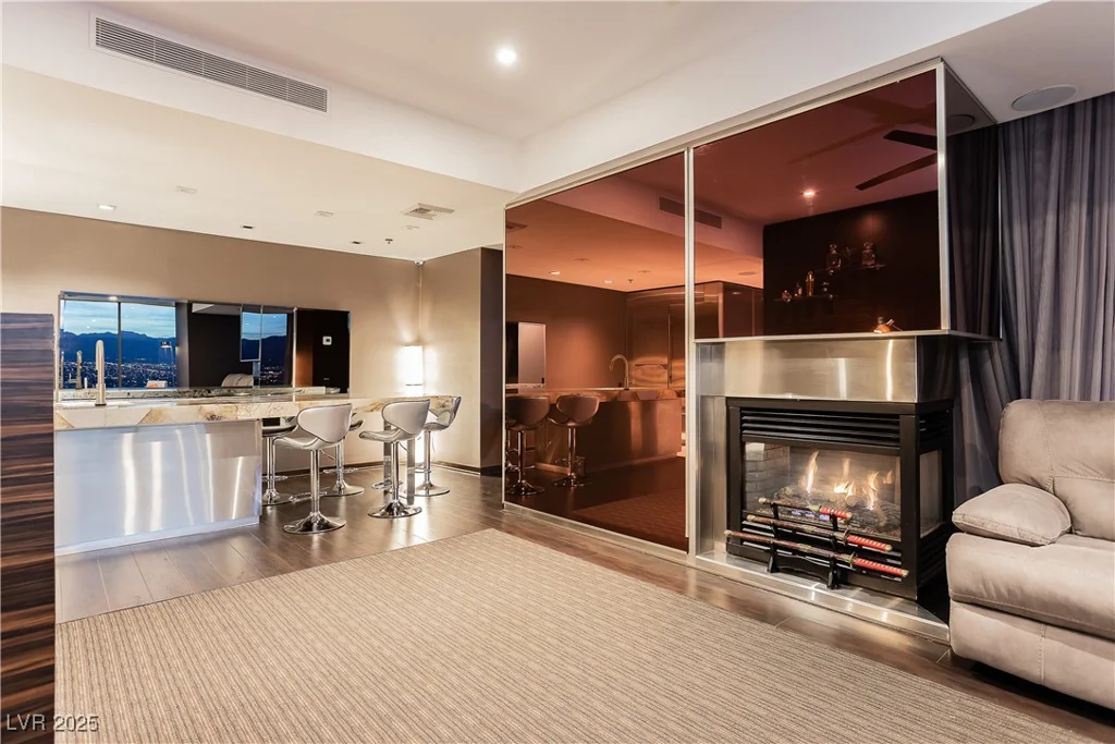 4381 Flamingo, Las Vegas, NV 89103
