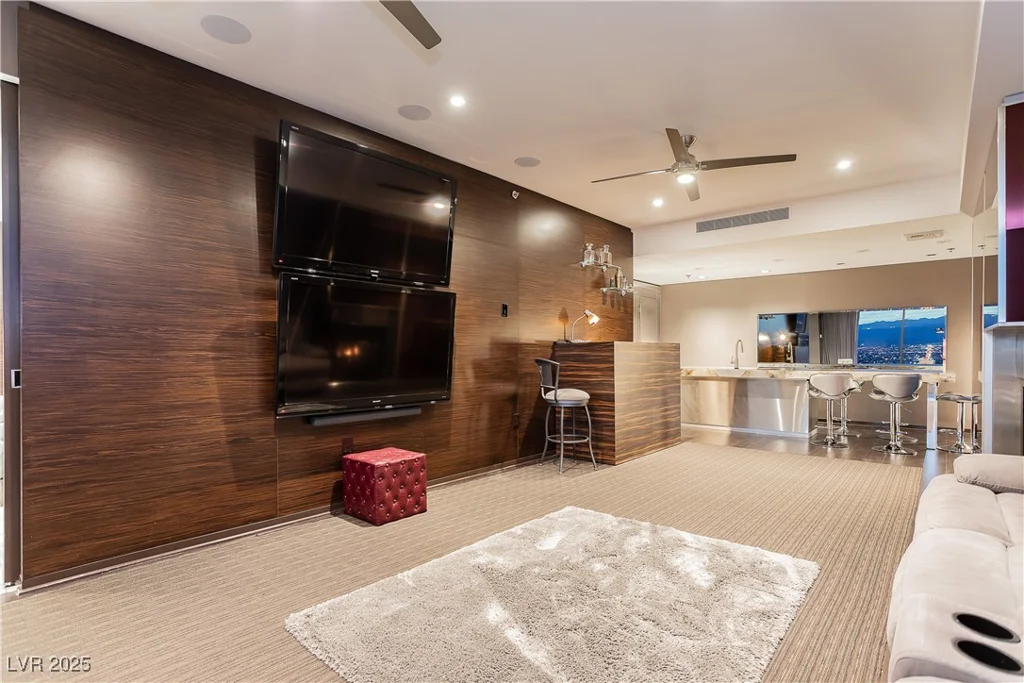 4381 Flamingo, Las Vegas, NV 89103