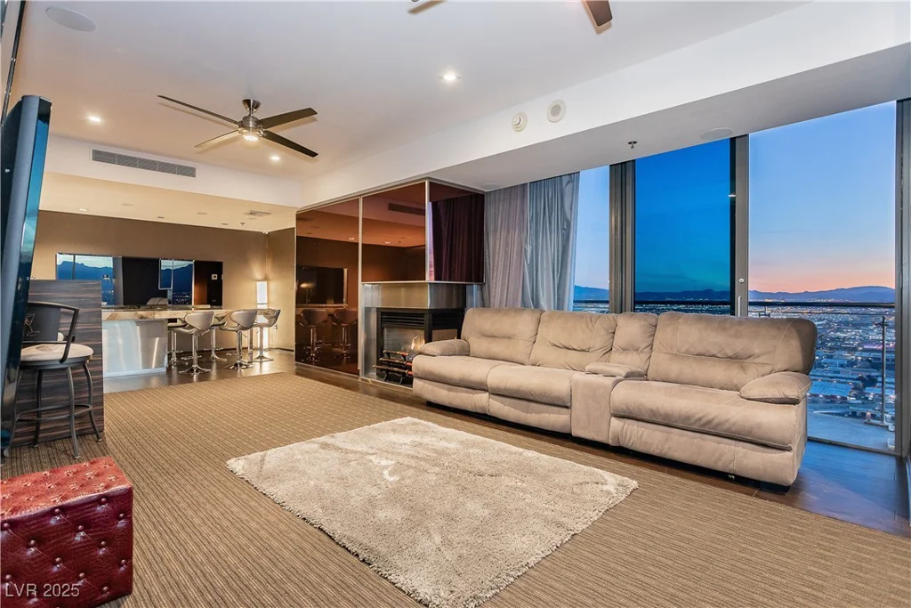 4381 Flamingo, Las Vegas, NV 89103