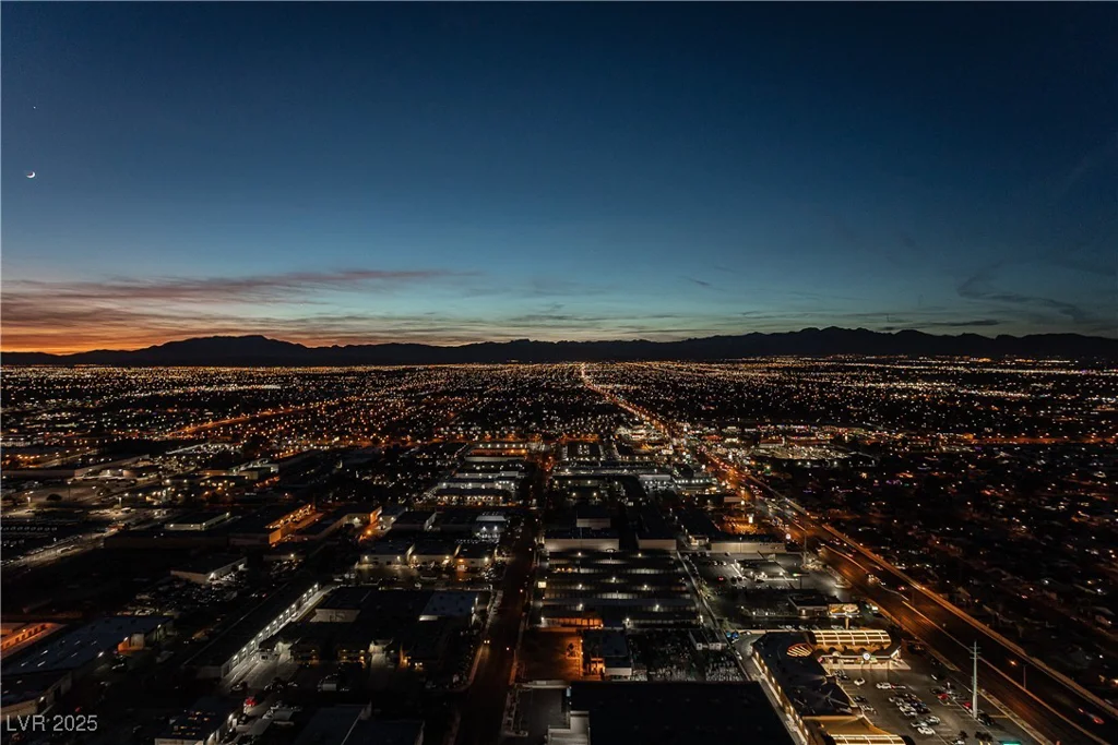 4381 Flamingo, Las Vegas, NV 89103